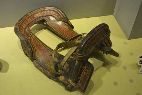 茶馬古道上的漆面小姐馬鞍